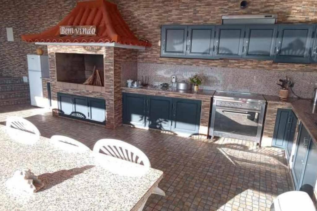 Arcos Grands Suites With Enormous And Private Pool. Arco da Calheta  Exterior photo